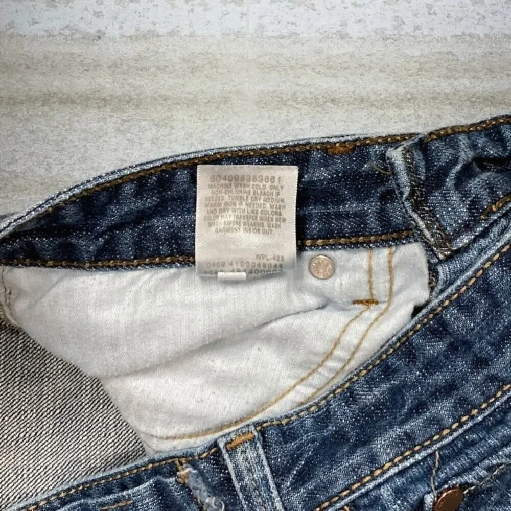 Vintage Y2K Levis Jeans 32x32 Slim Straight Leg Medium Wash Silver Tab Cotton